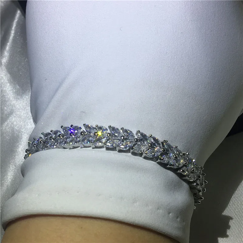 choucong classic White Gold Filled Flower bracelets AAAAA Zircon cz Silver color Wedding bracelet for women Fashion Jewerly
choucong classic White Gold Filled Flower bracelets AAAAA Zircon cz Silver color Wedding bracelet for women Fashion Jewerly