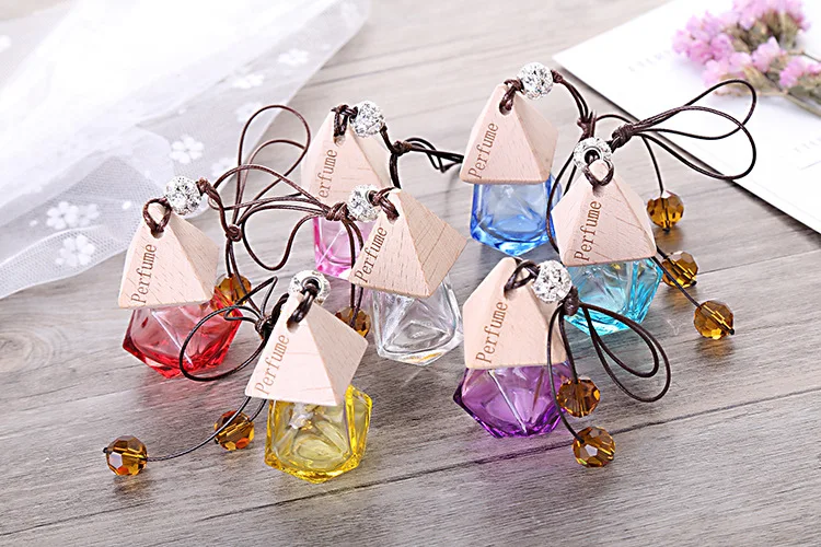 6ml Exquisite Car Perfume Pendant Essential Oil Glass Bottle Empty Car Hanging Perfume Bottle 100pcs/lot
6ml Exquisite Car Perfume Pendant Essential Oil Glass Bottle Empty Car Hanging Perfume Bottle 100pcs/lot