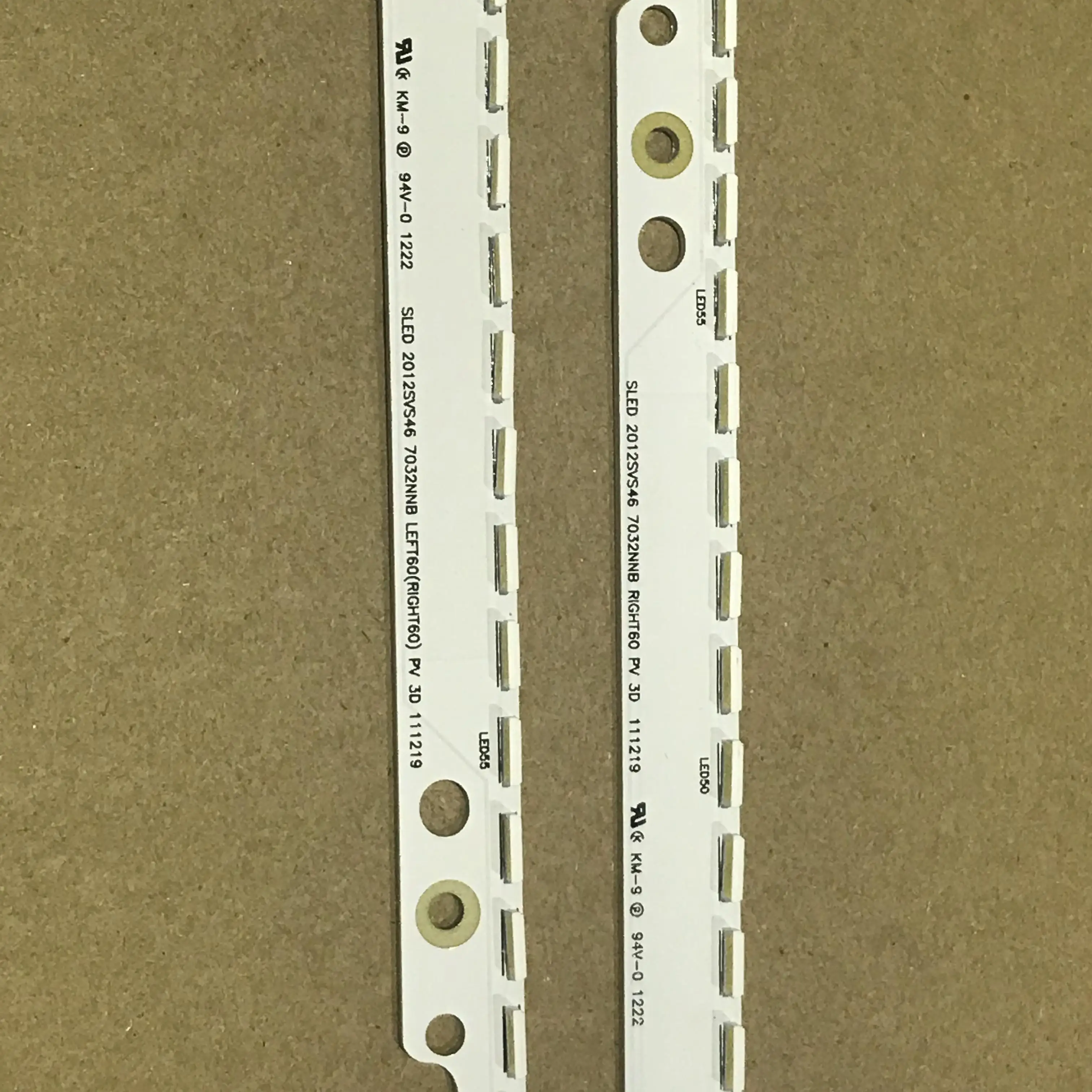2pcs/100%new 1left & 1right lot new for Samsung UA46ES6100J 2012SVS46 7032NB RIGHT/LEFT 60 3D REV1.1 lamp 572mm long
2pcs/100%new 1left & 1right lot new for Samsung UA46ES6100J 2012SVS46 7032NB RIGHT/LEFT 60 3D REV1.1 lamp 572mm long