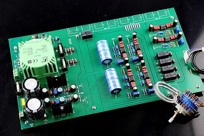 ZEROZONE Hi end Assembled Stereo Preamplifier board base on MBL6010D preamp L8-26
ZEROZONE Hi end Assembled Stereo Preamplifier board base on MBL6010D preamp L8-26