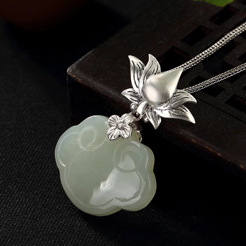 Fashion Silver S925 Sterling Silver Antique Inlaid And Tian Yuyu White Jade Lotus Fancy Female Sweater Collar Chain Hang
Fashion Silver S925 Sterling Silver Antique Inlaid And Tian Yuyu White Jade Lotus Fancy Female Sweater Collar Chain Hang