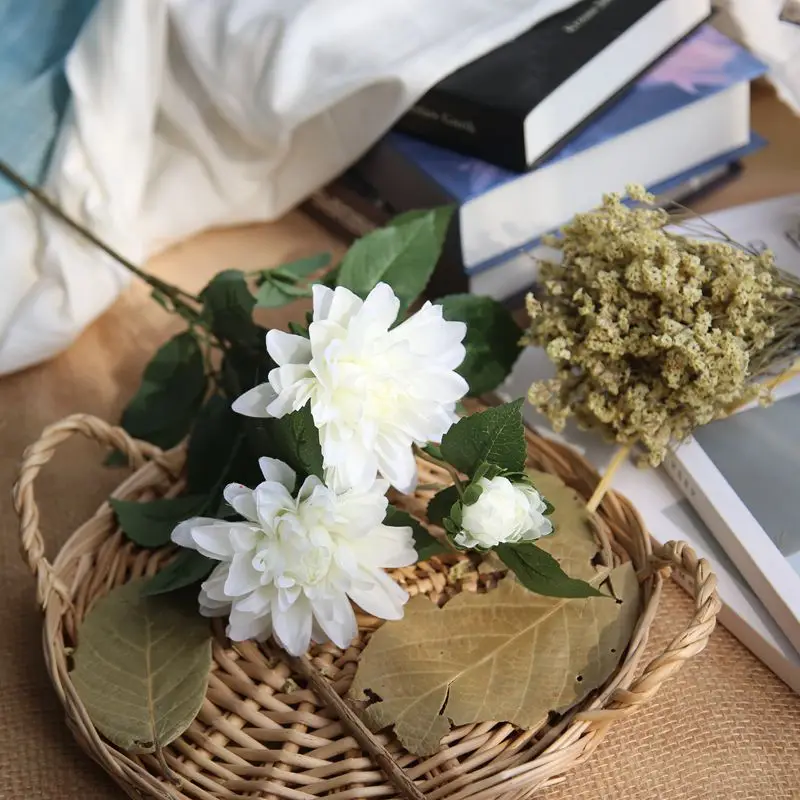 10PCS Artificial Flowers Bouquet 3 Heads Dahlia Vivid Fake Flower for Wedding Home Party New Year Decor Silk Dahlia Artificial
10PCS Artificial Flowers Bouquet 3 Heads Dahlia Vivid Fake Flower for Wedding Home Party New Year Decor Silk Dahlia Artificial