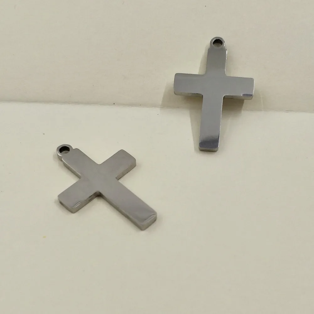 

20pcs stainless steel fittings The cross pendant Lucky necklace Contracted jewelry 15 * 22 mm manufacturers hot sell