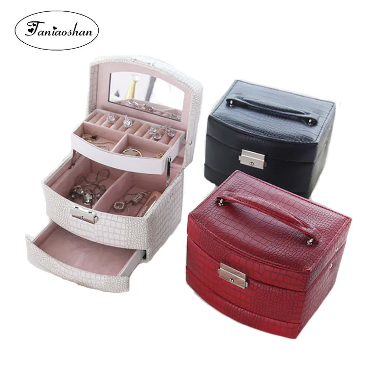 Lizard Striped Automatic Jewelry Box with Lock Exquisite Three Layer Leather Earrings Storage Casket Portable Fashion Gift Box
Lizard Striped Automatic Jewelry Box with Lock Exquisite Three Layer Leather Earrings Storage Casket Portable Fashion Gift Box
