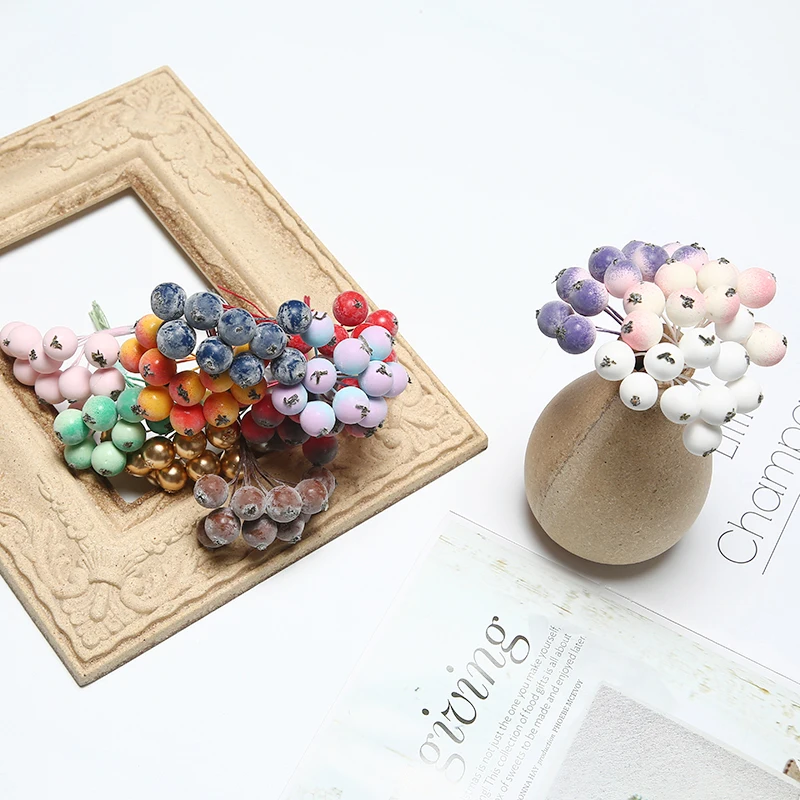 40Pcs/lot Mini Artificial Flower Mini Berry Bacca Bouquet for Wedding Decoration DIY Scrapbooking Decorative Wreath Fake Flowers
40Pcs/lot Mini Artificial Flower Mini Berry Bacca Bouquet for Wedding Decoration DIY Scrapbooking Decorative Wreath Fake Flowers