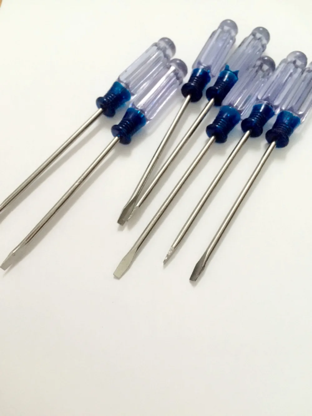 YYT The trumpet flathead screwdriver small screwdriver 3mm transparent crystal Hot sale
YYT The trumpet flathead screwdriver small screwdriver 3mm transparent crystal Hot sale