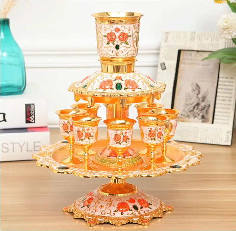 12pcs/set Antique wine set kitchen dining bar Supplies metal cone for distiller for home decoration 8 pcs Wine glasses JJ058
12pcs/set Antique wine set kitchen dining bar Supplies metal cone for distiller for home decoration 8 pcs Wine glasses JJ058