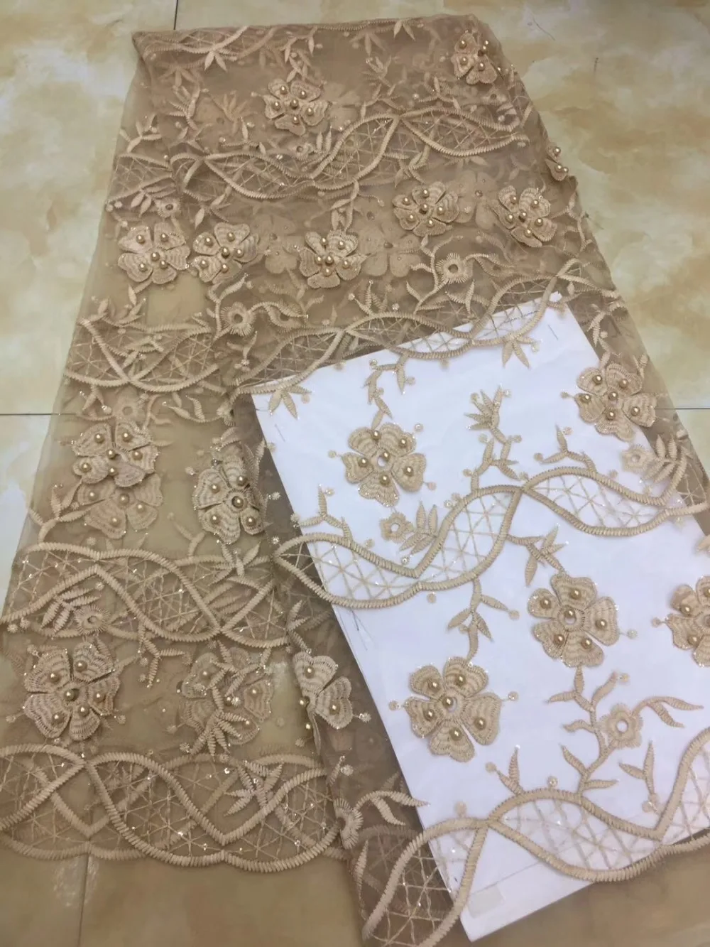 Latest African Bridal Lace fabric High Quality Lace Material With Beaded flower French Lace Applique For Nigerian Dress
Latest African Bridal Lace fabric High Quality Lace Material With Beaded flower French Lace Applique For Nigerian Dress
