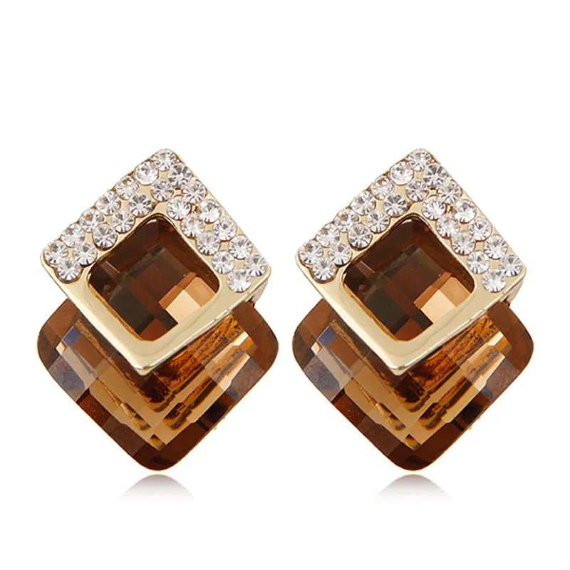 MayJim New Fashion 2018 Gold Gothic Women geometric earrings big crystal Jewelry Rhinestone Alloy Stud Earrings Christmas Gifts
MayJim New Fashion 2018 Gold Gothic Women geometric earrings big crystal Jewelry Rhinestone Alloy Stud Earrings Christmas Gifts