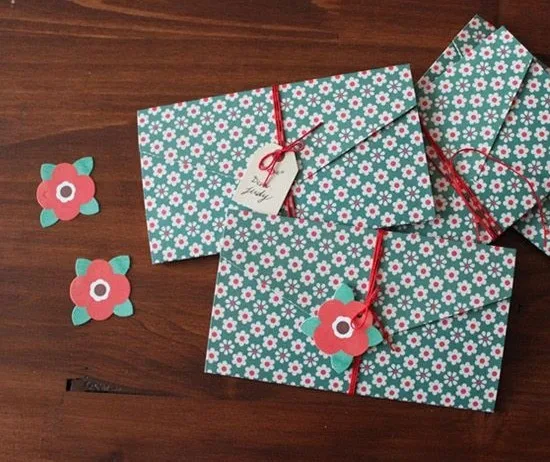 1 Set 4 Design 4pcs Retro Blank Paper Envelopes+ 4pcs Hang Cards with string for Stationery Messaage Card Invitation Envelope
1 Set 4 Design 4pcs Retro Blank Paper Envelopes+ 4pcs Hang Cards with string for Stationery Messaage Card Invitation Envelope