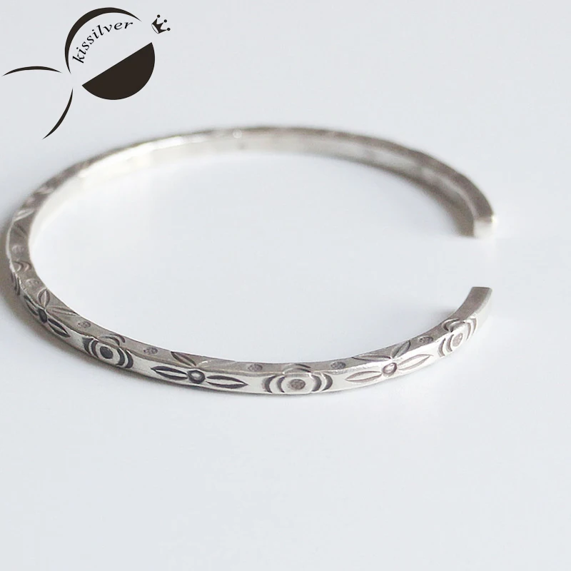 Kissilver S925 pure silver bar carved met intime fine handmade Bangle Bracelet female retro style of Bohemia
Kissilver S925 pure silver bar carved met intime fine handmade Bangle Bracelet female retro style of Bohemia