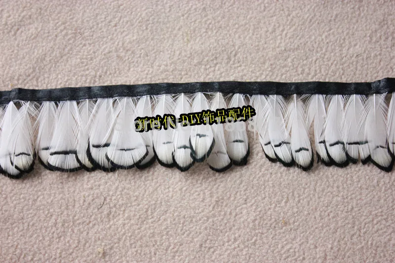 Wholesale! 10Yards/Lot!Height5-6cm!Natural White With Black Tip Lady Amherst Pheasant Feather fringe trimming freeshipping KX22
Wholesale! 10Yards/Lot!Height5-6cm!Natural White With Black Tip Lady Amherst Pheasant Feather fringe trimming freeshipping KX22