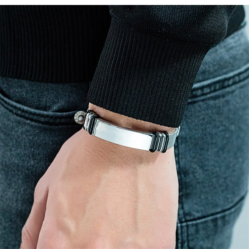 V.YA Fashion Customized Black Men Bracelet Stainless Steel Personalized Bracelet Engrave Bangle For Men Jewelry Gift
V.YA Fashion Customized Black Men Bracelet Stainless Steel Personalized Bracelet Engrave Bangle For Men Jewelry Gift