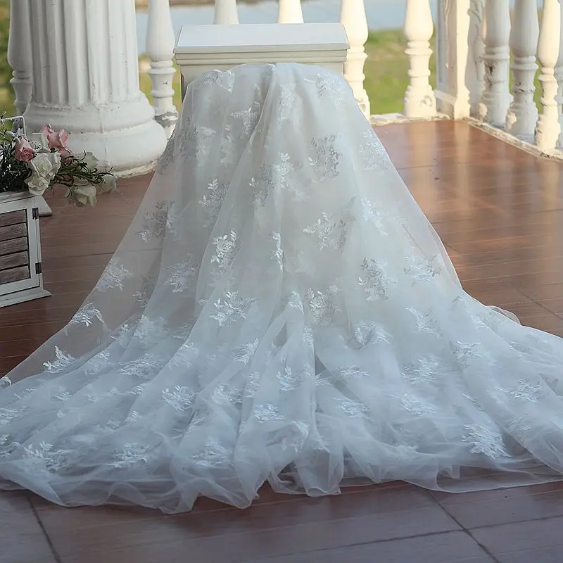 Free shipping ivory Vintage Embroidered Lace Fabric with floral, Wedding Gown Lace Fabric high quality
Free shipping ivory Vintage Embroidered Lace Fabric with floral, Wedding Gown Lace Fabric high quality
