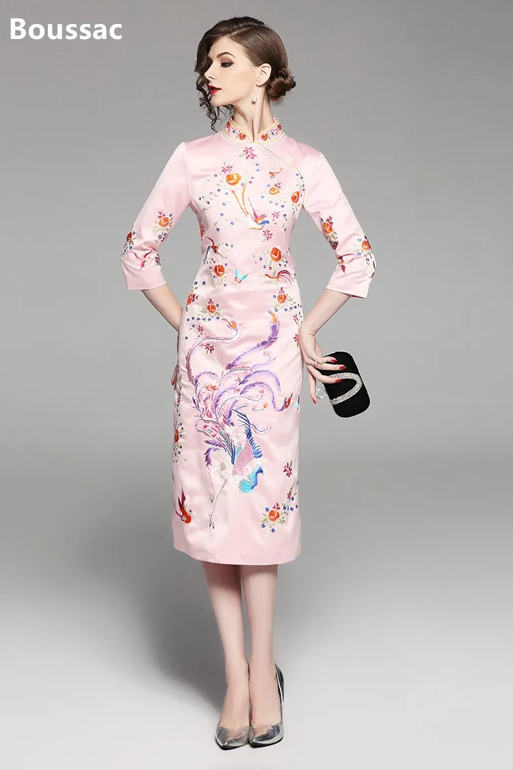 Free shipping Spring original Chinese style flower birds Embroidered big size Improved Cheongsam slim dress for women
Free shipping Spring original Chinese style flower birds Embroidered big size Improved Cheongsam slim dress for women