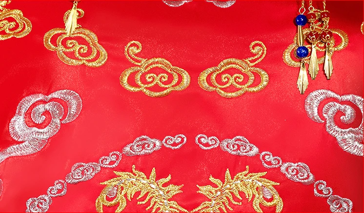 Red Chinese Wedding Bride Cheongsam Traditional Style marry Evening Dress Embroidery Long Qipao Womens Clothing Size S - XXL
Red Chinese Wedding Bride Cheongsam Traditional Style marry Evening Dress Embroidery Long Qipao Womens Clothing Size S - XXL