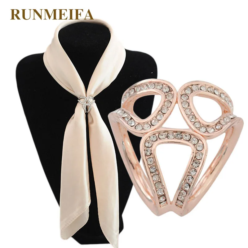 RUNMEIFA Three Circle Silk Scarf Buckle New Precision Polishing Products Word Exquisite Rhinestone Studded Silk Scarf Buckle
RUNMEIFA Three Circle Silk Scarf Buckle New Precision Polishing Products Word Exquisite Rhinestone Studded Silk Scarf Buckle