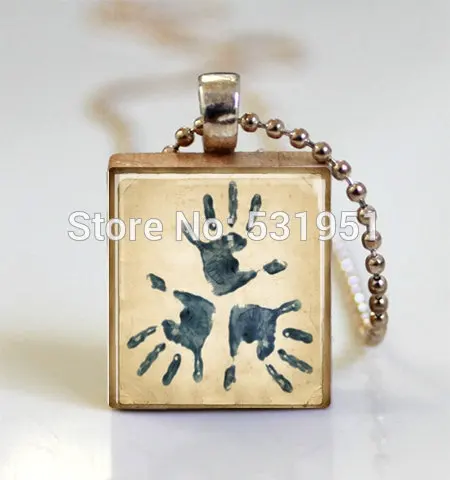 Wholesale Scrabble Tile jewelry Hand Prints Art Pendant with Ball Chain Necklace ,Scrabble Tile Necklace
Wholesale Scrabble Tile jewelry Hand Prints Art Pendant with Ball Chain Necklace ,Scrabble Tile Necklace
