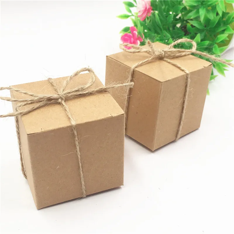 12Pcs/Lot 5X5X5cm Small Cube Kraft Paper Cardboard Boxes For Wedding Cupcake Muffin Box Holds Dessert Cake Chocolates Candy Box
12Pcs/Lot 5X5X5cm Small Cube Kraft Paper Cardboard Boxes For Wedding Cupcake Muffin Box Holds Dessert Cake Chocolates Candy Box