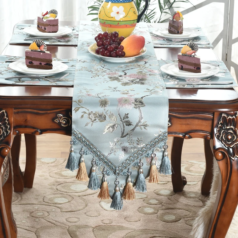 European Luxury Chenille Jacquard Fabrics Table Runner Red Pendant Table Flag Placemat Wedding Banquet Table Decoration Cloth F 
European Luxury Chenille Jacquard Fabrics Table Runner Red Pendant Table Flag Placemat Wedding Banquet Table Decoration Cloth F