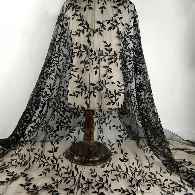5yards/lot high quality white black French lace embroidered tulle lace fabric for wedding dress 2019 Russia African lace fabric
5yards/lot high quality white black French lace embroidered tulle lace fabric for wedding dress 2019 Russia African lace fabric