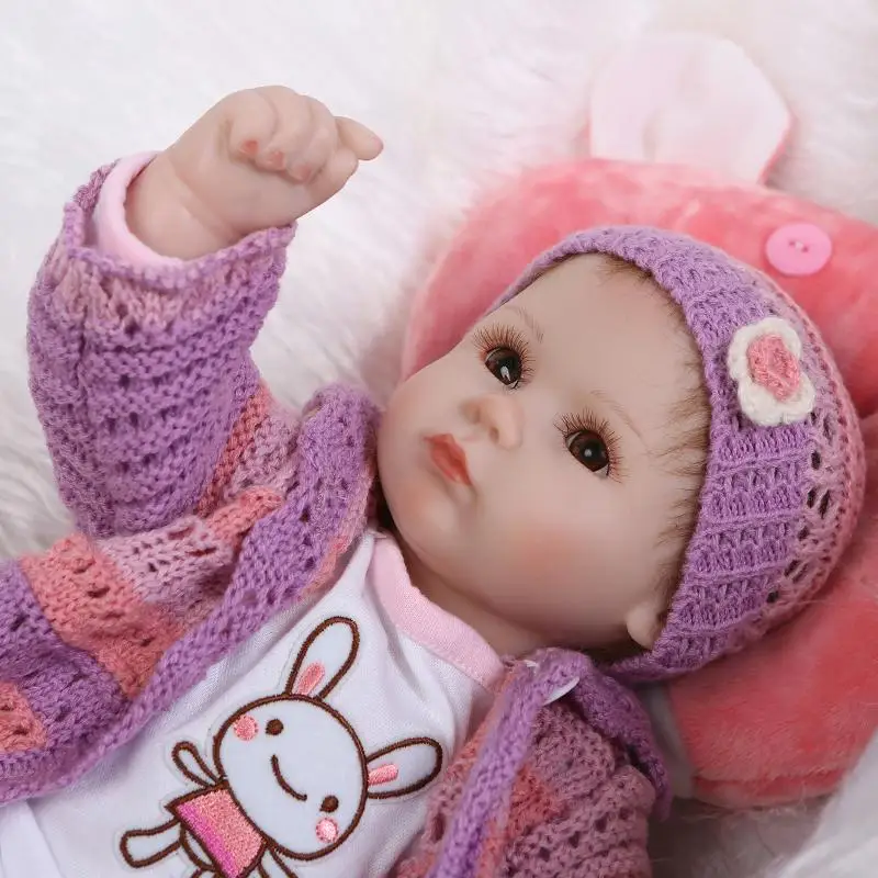 42cm Lifelike Brand Original Silicone Babies Reborn Baby Doll Newborn Photography Props Fashion Ppopular Toys
42cm Lifelike Brand Original Silicone Babies Reborn Baby Doll Newborn Photography Props Fashion Ppopular Toys