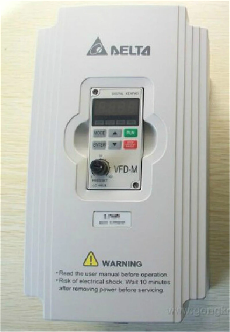 Delta Inverter VFD drive VFD007M11A-Z 1Phase 110V 0.75KW 1HP 0.1~400Hz Milling &Woodworking machine
Delta Inverter VFD drive VFD007M11A-Z 1Phase 110V 0.75KW 1HP 0.1~400Hz Milling &Woodworking machine