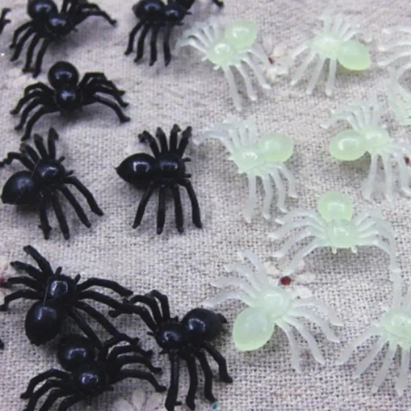20pcs Halloween Mini Plastic Black Luminous Spider Joking Birthday Toys DIY Decoration
20pcs Halloween Mini Plastic Black Luminous Spider Joking Birthday Toys DIY Decoration