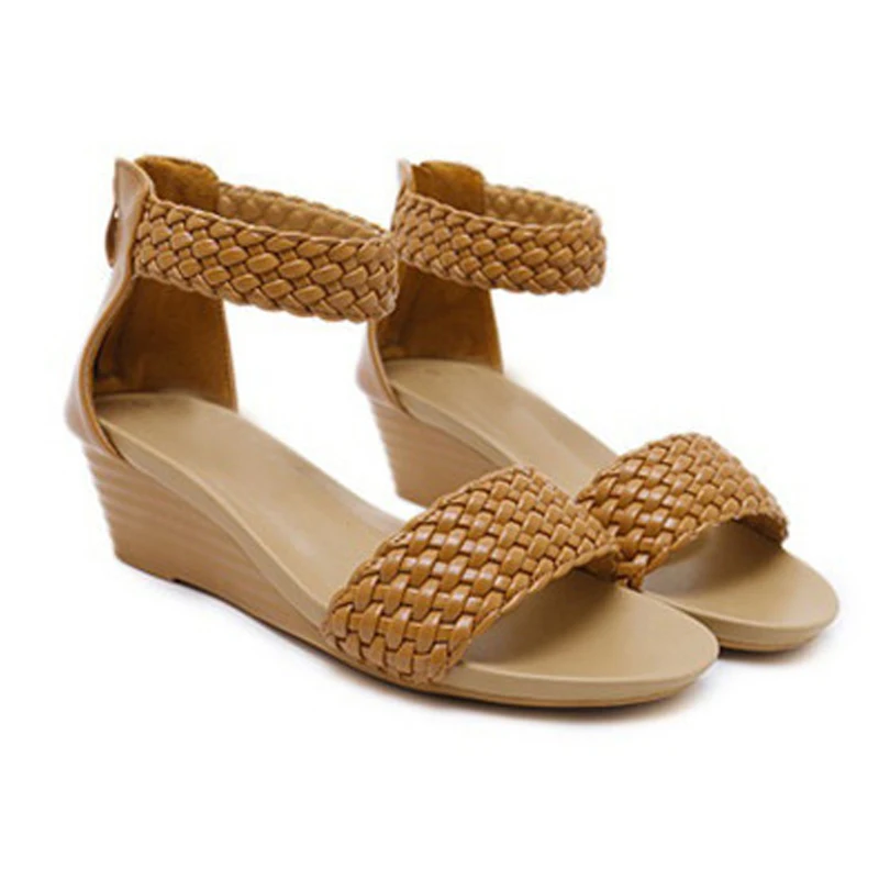 CEYANEAO2018Summer new women fashion sandals sweet slope with comfortable Roman gladiator sandals woman shoes size 35-42E1008
CEYANEAO2018Summer new women fashion sandals sweet slope with comfortable Roman gladiator sandals woman shoes size 35-42E1008
