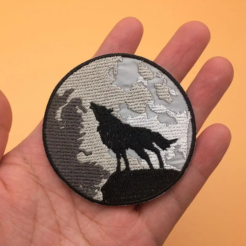 2pcs/lot Wolf and Moon Iron On Patch Embroidery Sewing DIY Gothic Hippy Moon Phase Occult Halloween Horror SC3129
2pcs/lot Wolf and Moon Iron On Patch Embroidery Sewing DIY Gothic Hippy Moon Phase Occult Halloween Horror SC3129