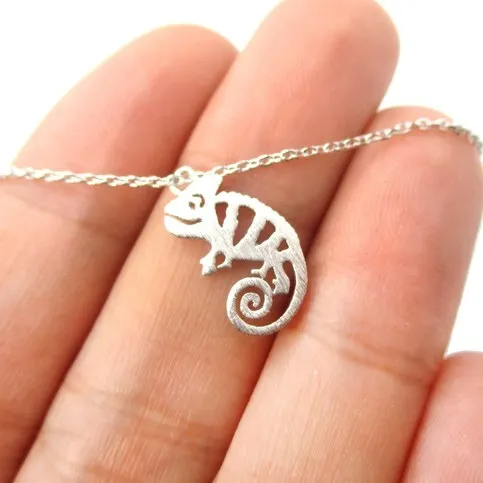 10pcs/lot Chameleon Iguana Shaped Animal Charm Necklace Handmade Cute Dainty Party Statement Jewelry
10pcs/lot Chameleon Iguana Shaped Animal Charm Necklace Handmade Cute Dainty Party Statement Jewelry