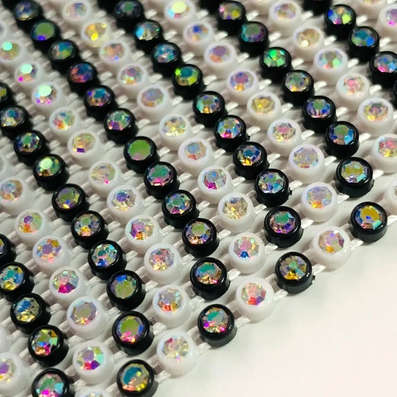 Taidian SS8 Rhinestone Banding For Native Jewelry Black And White Alternating Cup 10yards/lot Crystal AB Stone
Taidian SS8 Rhinestone Banding For Native Jewelry Black And White Alternating Cup 10yards/lot Crystal AB Stone