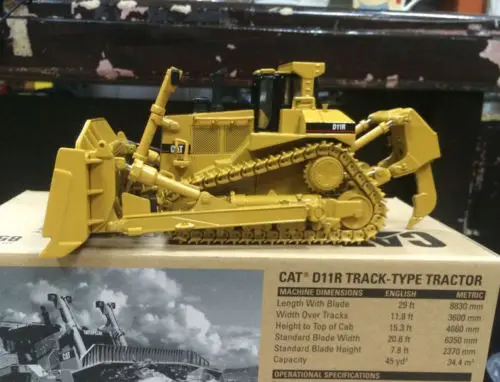 Новый гусеничный трек Caterpillar Cat D11R 1/50, литый под давлением 85025, модель DM
Новый гусеничный трек Caterpillar Cat D11R 1/50, литый под давлением 85025, модель DM