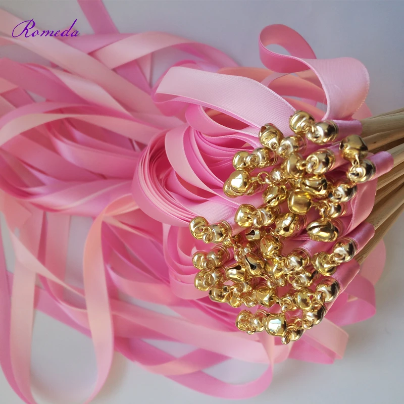 50pcs/lot new arrived pink stain wedding ribbon streamers With gold Bells for wedding decoration
50pcs/lot new arrived pink stain wedding ribbon streamers With gold Bells for wedding decoration