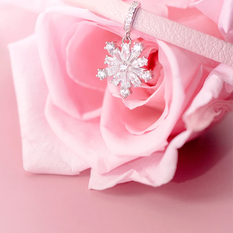 PONYKISS Romantic 100% 925 Sterling Silver Zircon Snowflower Pendant Choker Necklace For Women Party Delicate Jewelry Cute Gift
PONYKISS Romantic 100% 925 Sterling Silver Zircon Snowflower Pendant Choker Necklace For Women Party Delicate Jewelry Cute Gift