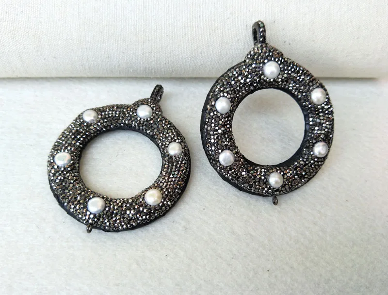4 Pieces Snakeskin Round Shape Pendants Pave Rhinestone pearl Bead connector Charms For Making Necklaces Jewelry findings CT263
4 Pieces Snakeskin Round Shape Pendants Pave Rhinestone pearl Bead connector Charms For Making Necklaces Jewelry findings CT263