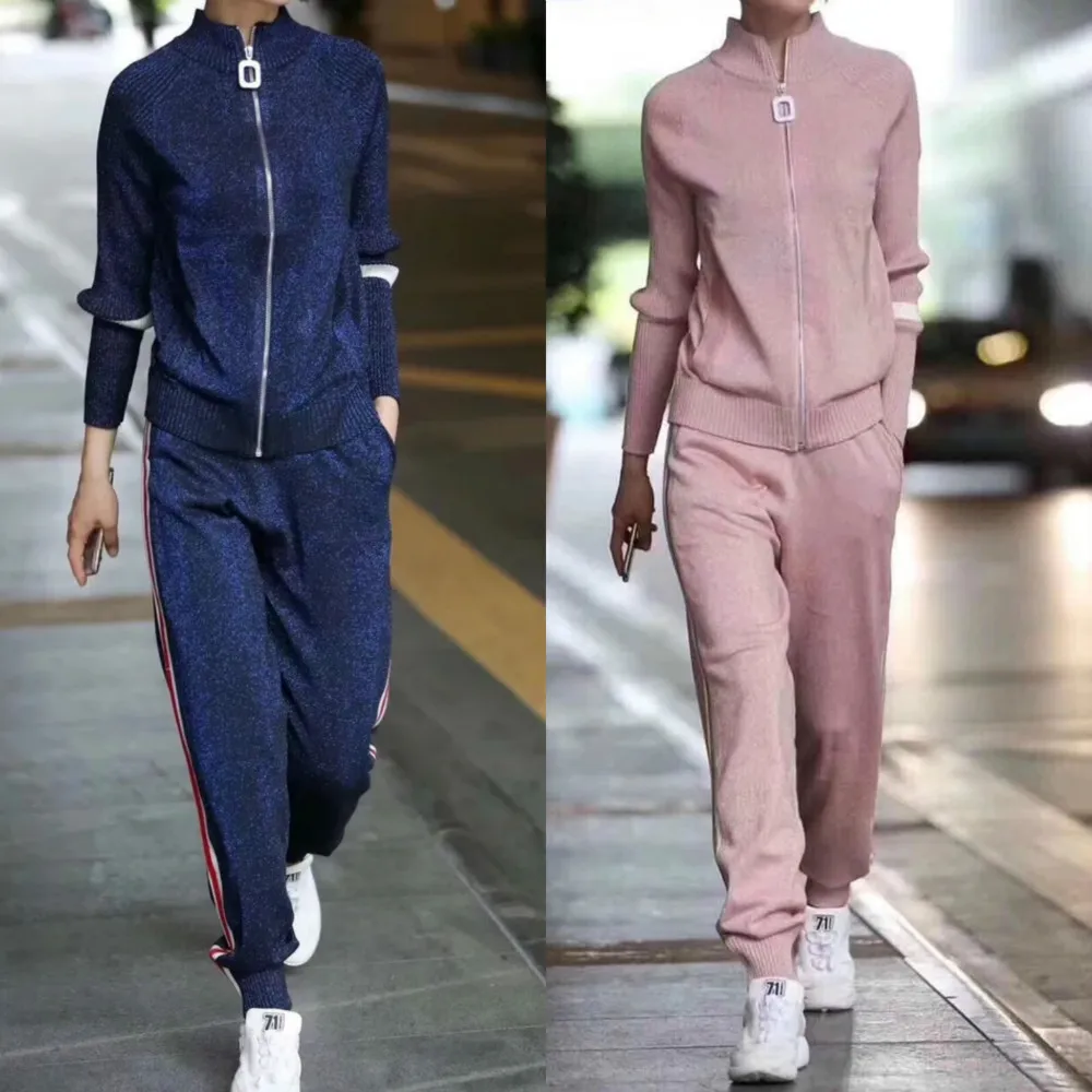 2019 Autumn Women Tracksuit 2pcs Women Set Casual Knit Cardigan Sweatwear +Side Stripe Pants 2 Pieces Sets Women Clothing Suits
2019 Autumn Women Tracksuit 2pcs Women Set Casual Knit Cardigan Sweatwear +Side Stripe Pants 2 Pieces Sets Women Clothing Suits