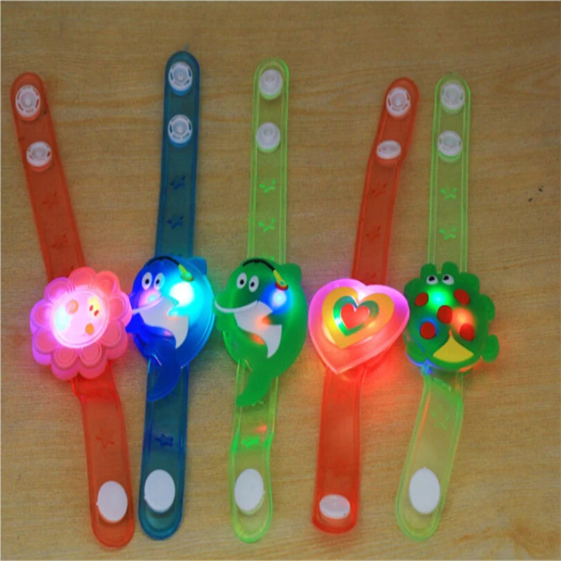 2017 High Quality Multicolor Light Flash Toys Wrist Hand Take Dance Party Dinner Party Gift For Children Kid LED Lamps Light 20#
2017 High Quality Multicolor Light Flash Toys Wrist Hand Take Dance Party Dinner Party Gift For Children Kid LED Lamps Light 20#