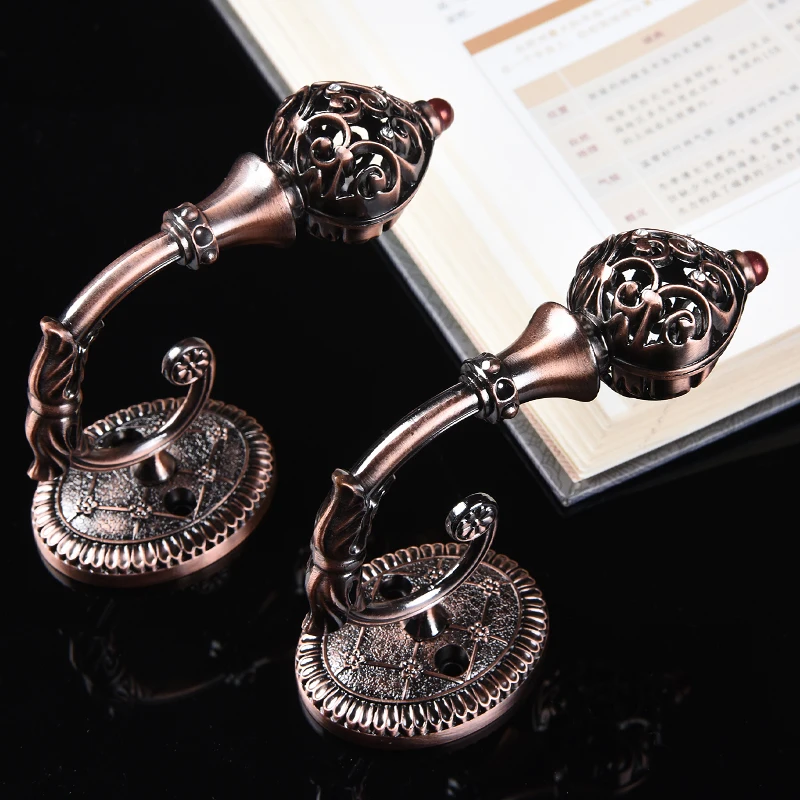 One pair curtain Holdbacks wall hook europe hollow zine alloy Pattern decoration hook strap accessories tieback Holdbacks M242
One pair curtain Holdbacks wall hook europe hollow zine alloy Pattern decoration hook strap accessories tieback Holdbacks M242