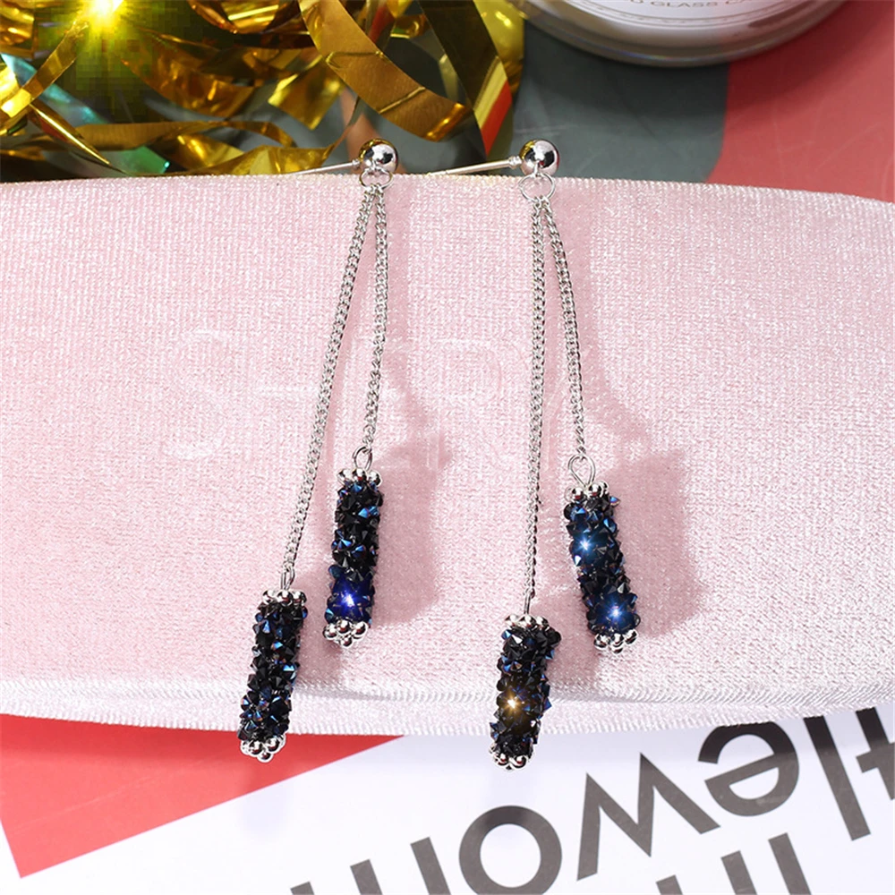 Feminine qing creative blue zircon tassel long geometric earrings, gorgeous embellishment charming party choice accessories
Feminine qing creative blue zircon tassel long geometric earrings, gorgeous embellishment charming party choice accessories