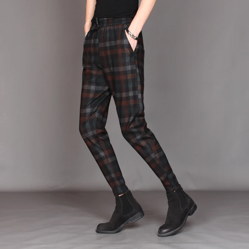 New woolen trousers 2018 men's autumn/winter plaid casual slim men's harem pants.
New woolen trousers 2018 men's autumn/winter plaid casual slim men's harem pants.