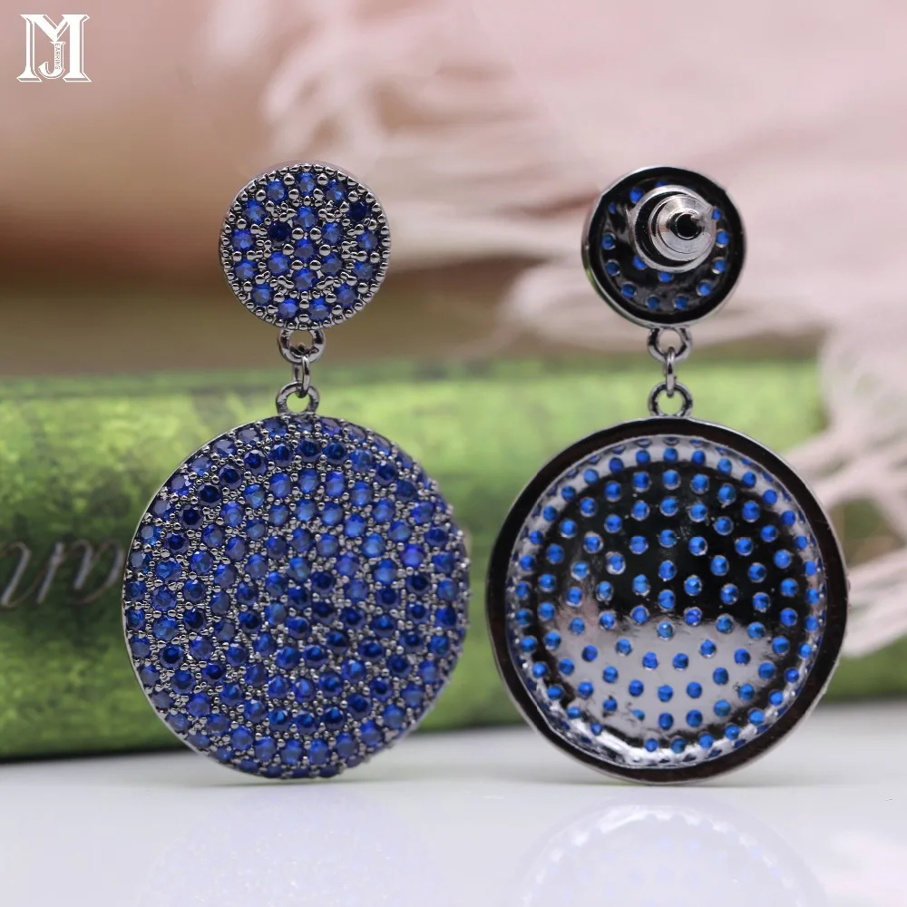 JiaMu hot fashion micro wax inlay natural zircon pendants red and blue colors earrings for wowen's party wedding jewelry earring
JiaMu hot fashion micro wax inlay natural zircon pendants red and blue colors earrings for wowen's party wedding jewelry earring