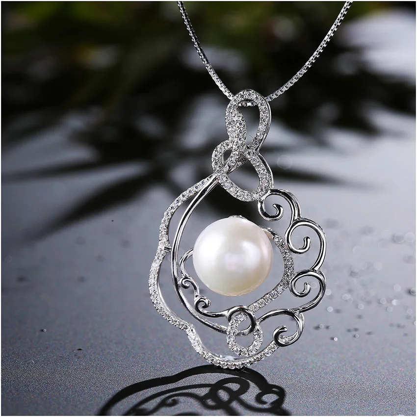 Женское винтажное ожерелье из серебра 925 пробы с цирконом
Женское винтажное ожерелье из серебра 925 пробы с цирконом