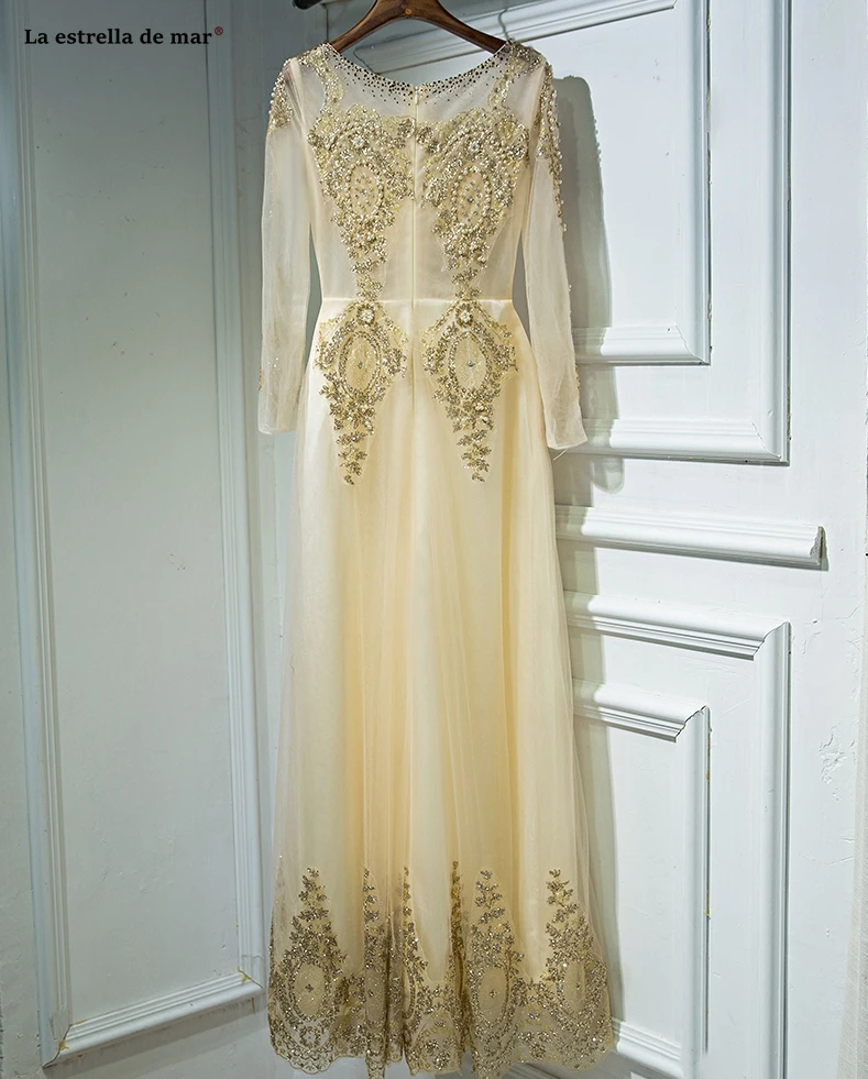 Vestido madrinhas de casamneto2019 new Scoop neck lace sequin pearl long sleeve ALine champagne gold bridesmaid dress long
Vestido madrinhas de casamneto2019 new Scoop neck lace sequin pearl long sleeve ALine champagne gold bridesmaid dress long