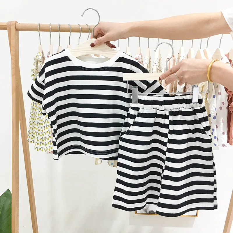 2019 Hot Summer Kids Boy T Shirt+Short 2pcs Set Casual Striped Suit Toddler Kid Children Short Sleeve Sport 2pcs Suit Girl Sets
2019 Hot Summer Kids Boy T Shirt+Short 2pcs Set Casual Striped Suit Toddler Kid Children Short Sleeve Sport 2pcs Suit Girl Sets