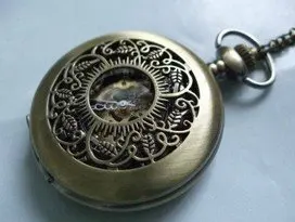 2017 Free shipping hot sale 1pcs/lot ladies mens New Antique hand wind Mechanical Pocket Watch Necklace bronze Spider Web leaf
2017 Free shipping hot sale 1pcs/lot ladies mens New Antique hand wind Mechanical Pocket Watch Necklace bronze Spider Web leaf