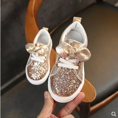 Baby Kids Shoes Girls Sneakers Glitter 2019 NEW Toddler Girl Sneakers Soft Bottom with Crystal Kid Shoes Children Girls Bling
Baby Kids Shoes Girls Sneakers Glitter 2019 NEW Toddler Girl Sneakers Soft Bottom with Crystal Kid Shoes Children Girls Bling