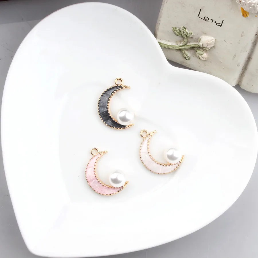 50pcs 17*25mm Gold color Alloy Material Imitation Pearl Enamel Moon Charm Oil drop For Earring DIY Handmade Jewelry Making
50pcs 17*25mm Gold color Alloy Material Imitation Pearl Enamel Moon Charm Oil drop For Earring DIY Handmade Jewelry Making