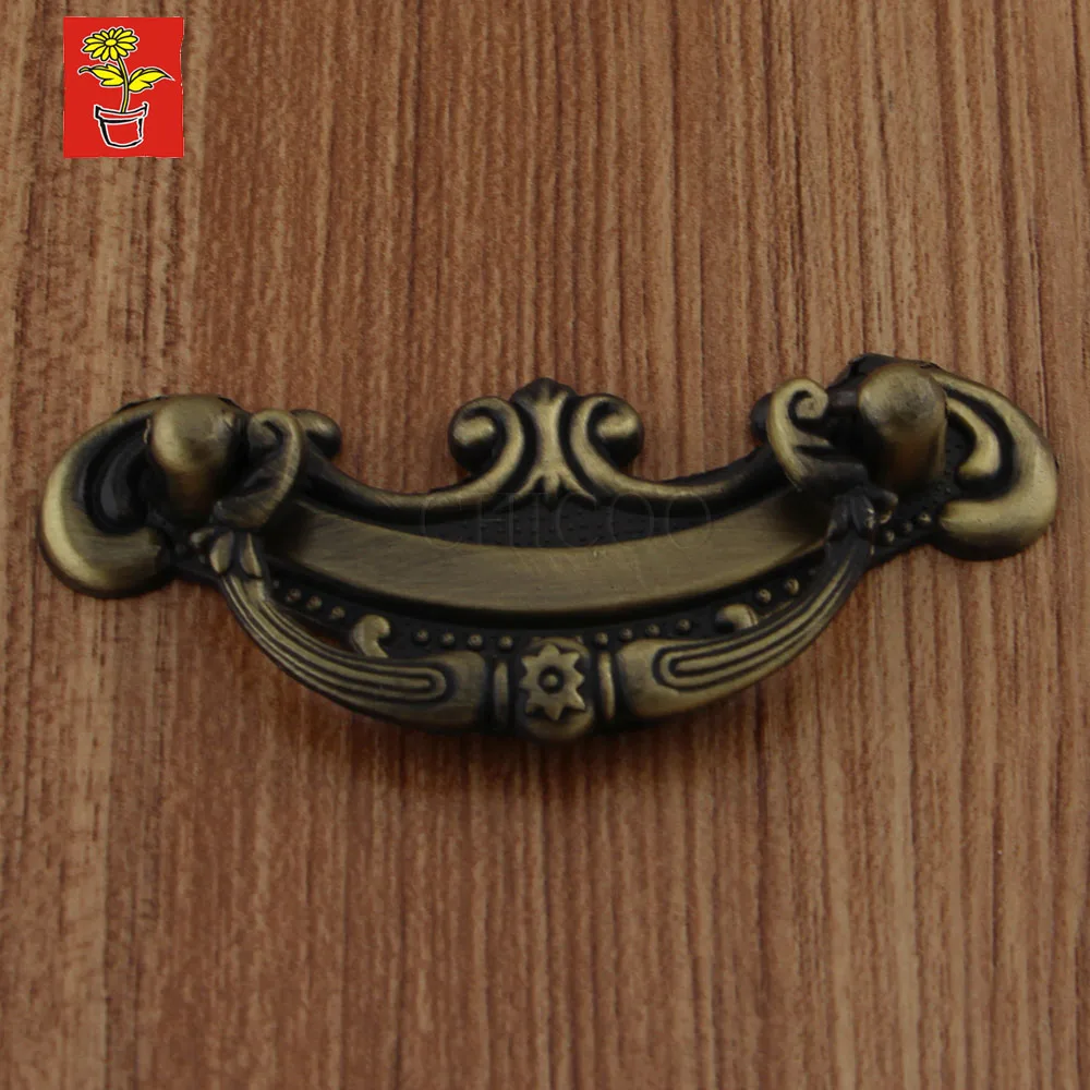 Antique Brass drawer handles Furniture kitchen cabinet handles and knobs kitchen cabinet Fitting copper handles
Antique Brass drawer handles Furniture kitchen cabinet handles and knobs kitchen cabinet Fitting copper handles