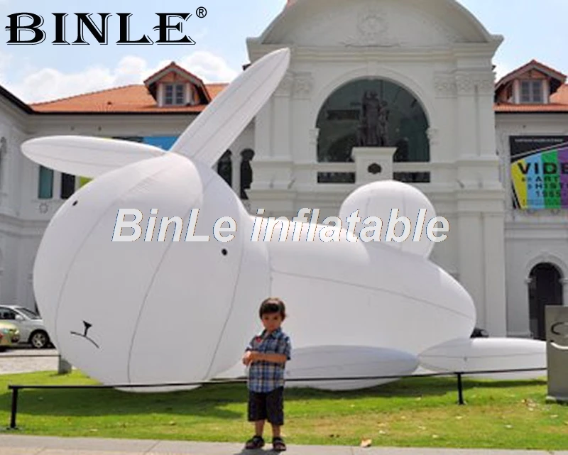 

Популярный на заказ, 3 м, 5 м, белый лежачий гигантский кролик, надувной кролик, мультяшное животное для рекламы